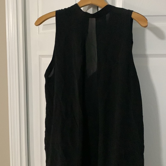 Silk sleeveless L Alice and Olivia black vneck - Picture 4 of 8